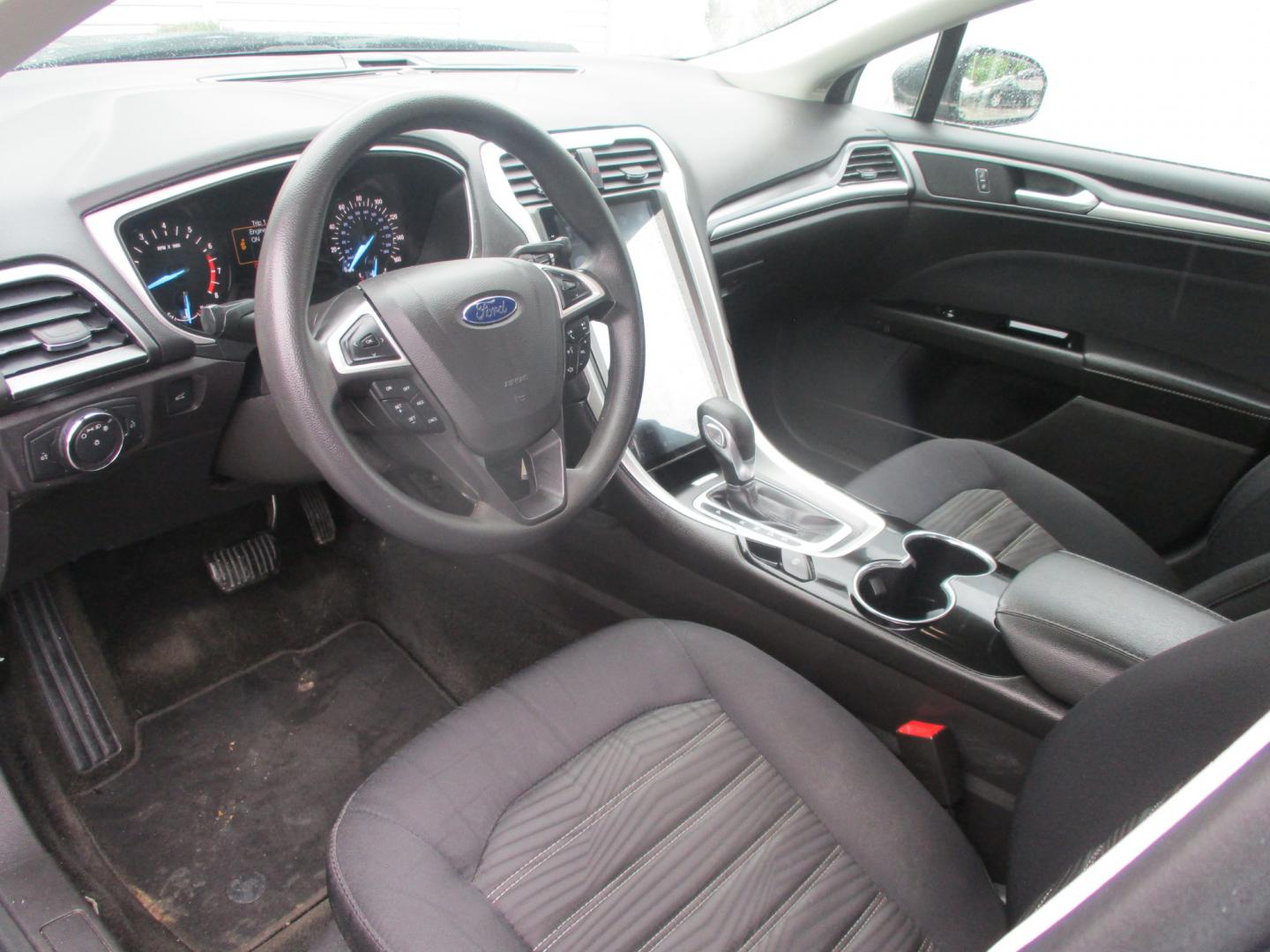 2016 GRAY Ford Fusion (3FA6P0H79GR) , AUTOMATIC transmission, located at 540a Delsea Drive, Sewell, NJ, 08080, (856) 589-6888, 39.752560, -75.111206 - Photo#8